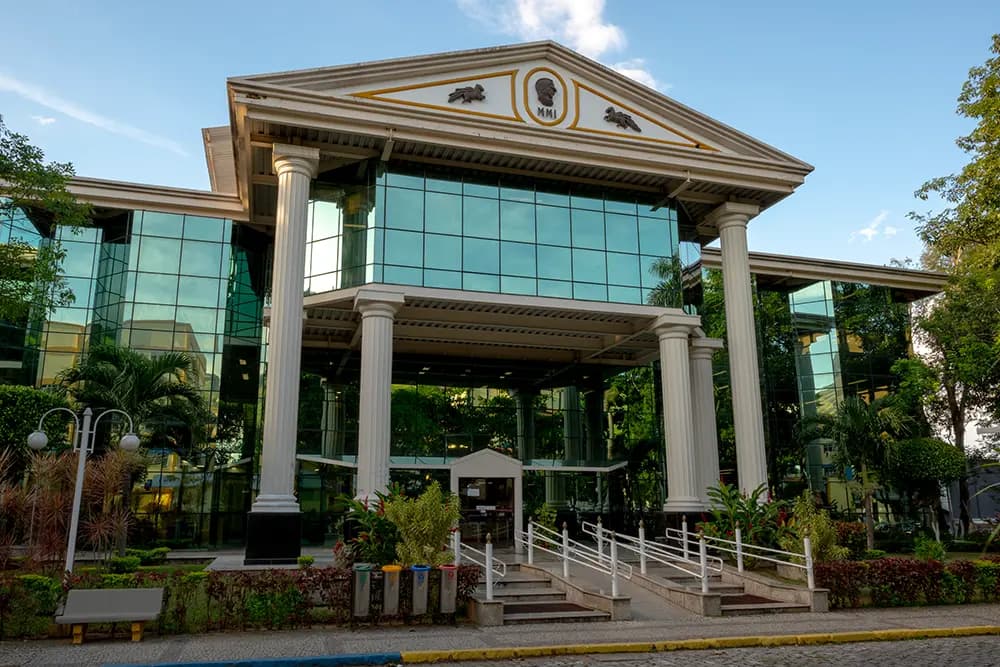 Universidade Iguaçu - 1