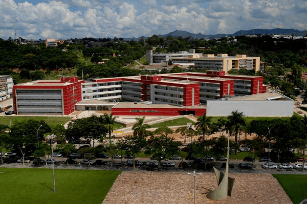 Universidade Federal de Minas Gerais - 1
