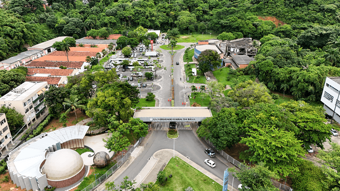 Universidade Federal da Bahia - 1
