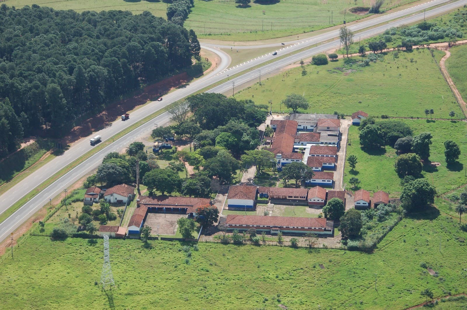 Faculdade Casa Branca - 1