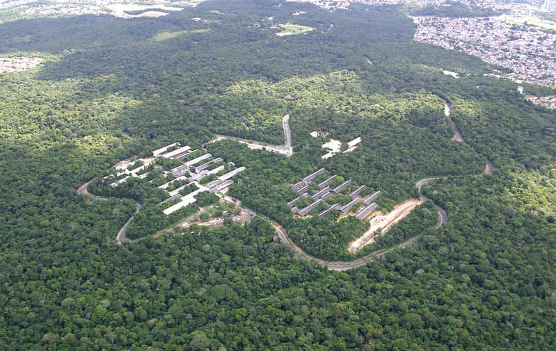 Universidade Federal do Amazonas - 1